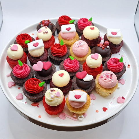 96st mini valentine cupcakes