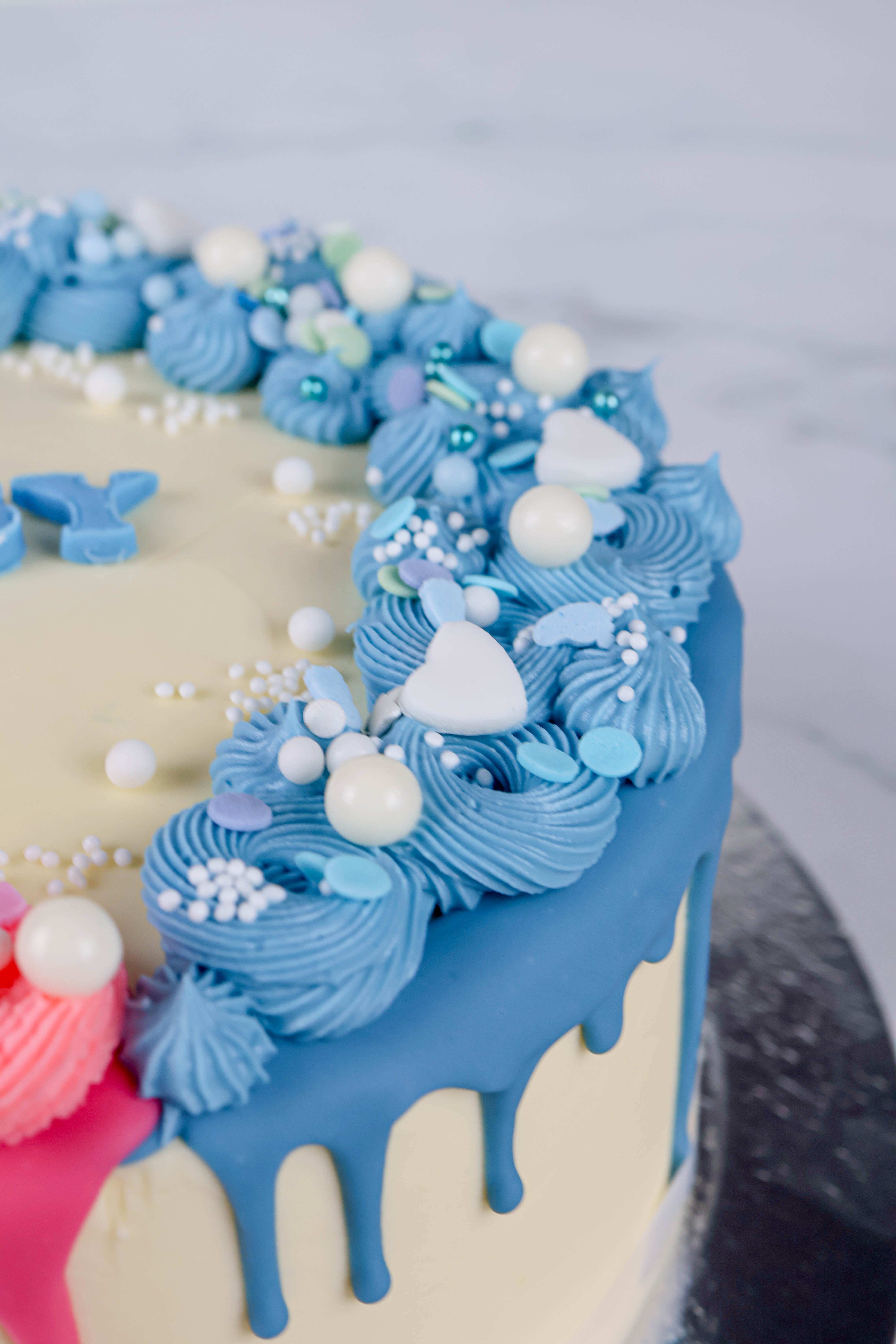 Little Wonder Cake - Gender reveal