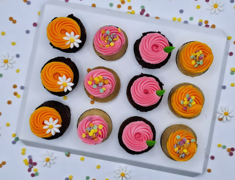 Mini allergivänliga påsk cupcakes