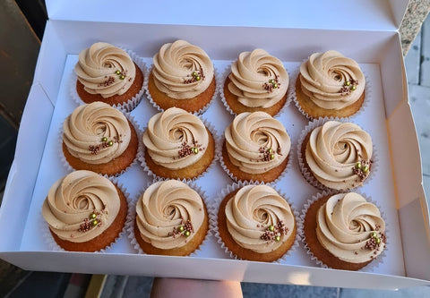 Golden Sands Treat Box - Standard