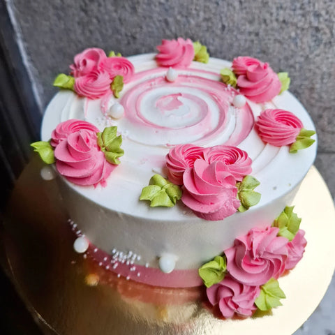 Mom Glow Cake
