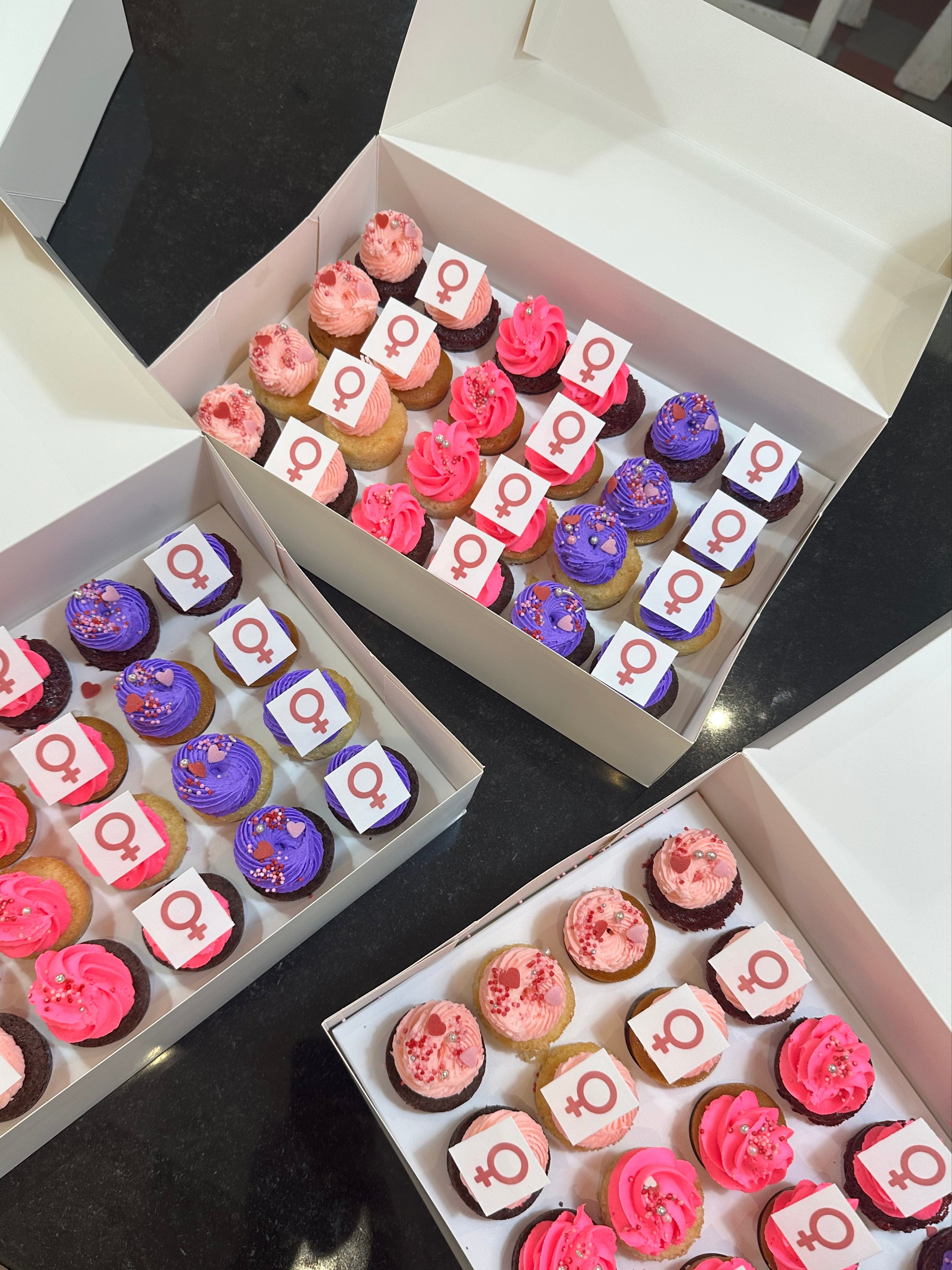 WOMEN'S DAY BOX